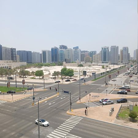 Single Room Near "World Trade Centre&Beach" Abudhabi Abú Dhabí Exteriér fotografie